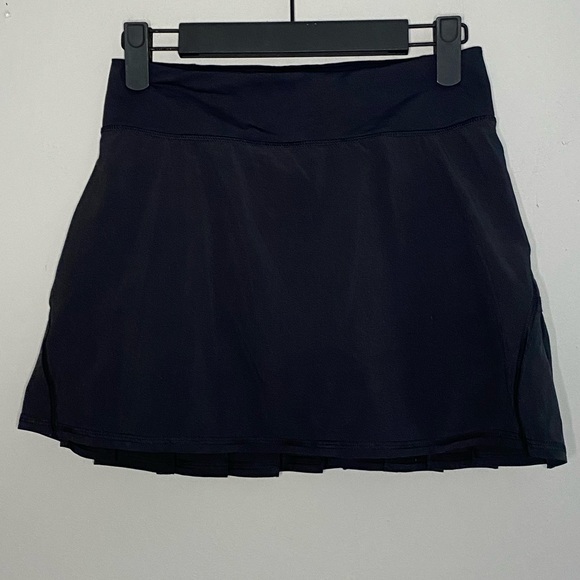 lululemon athletica Dresses & Skirts - Lululemon Pace Setter Skirt Tall